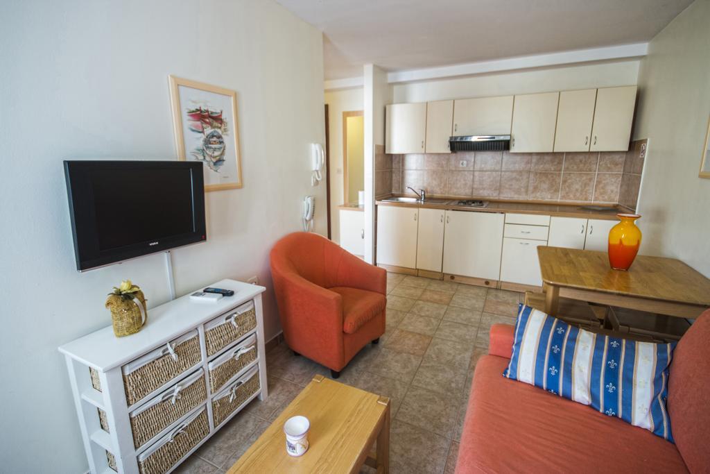 Aparthotel Castrum Novum Novigrad (Istria) Quarto foto